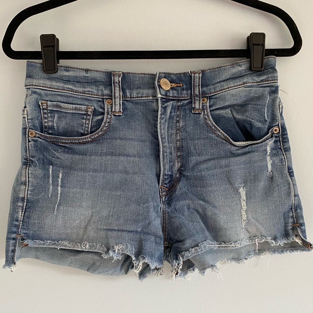 Medium Wash Mid-Rise Denim Shorts